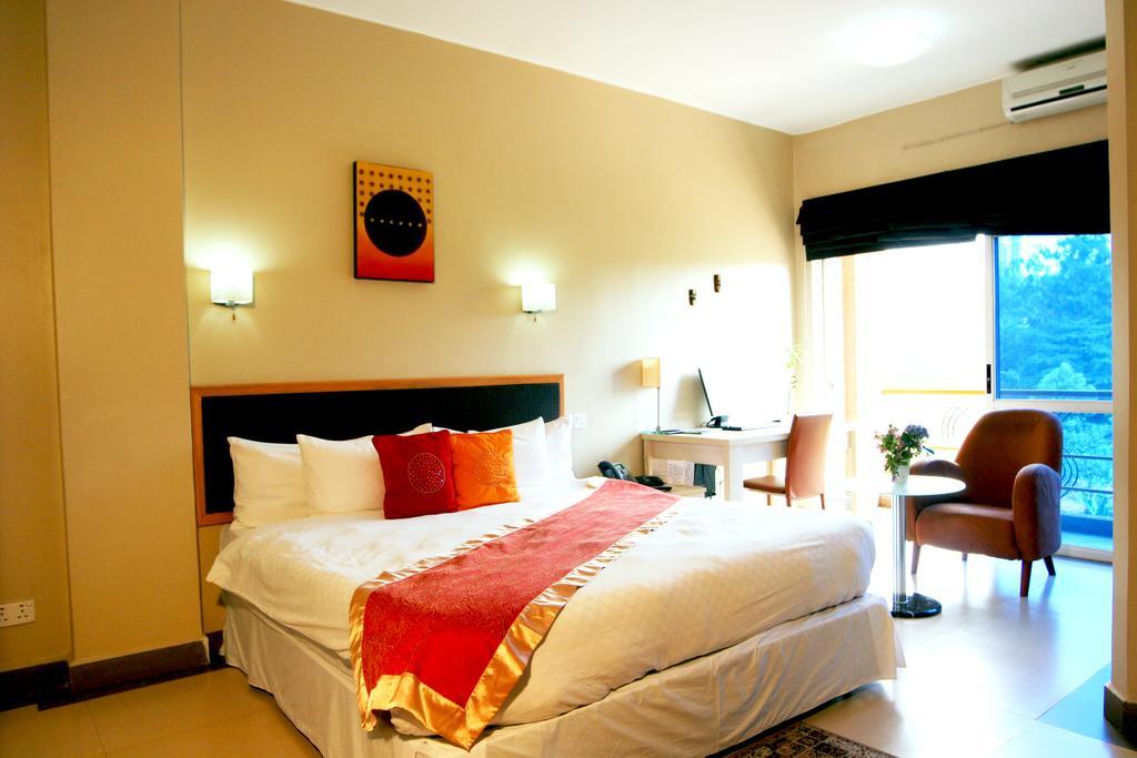 Metropole Hotel Kampala Exteriér fotografie