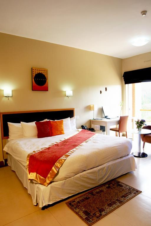 Metropole Hotel Kampala Exteriér fotografie