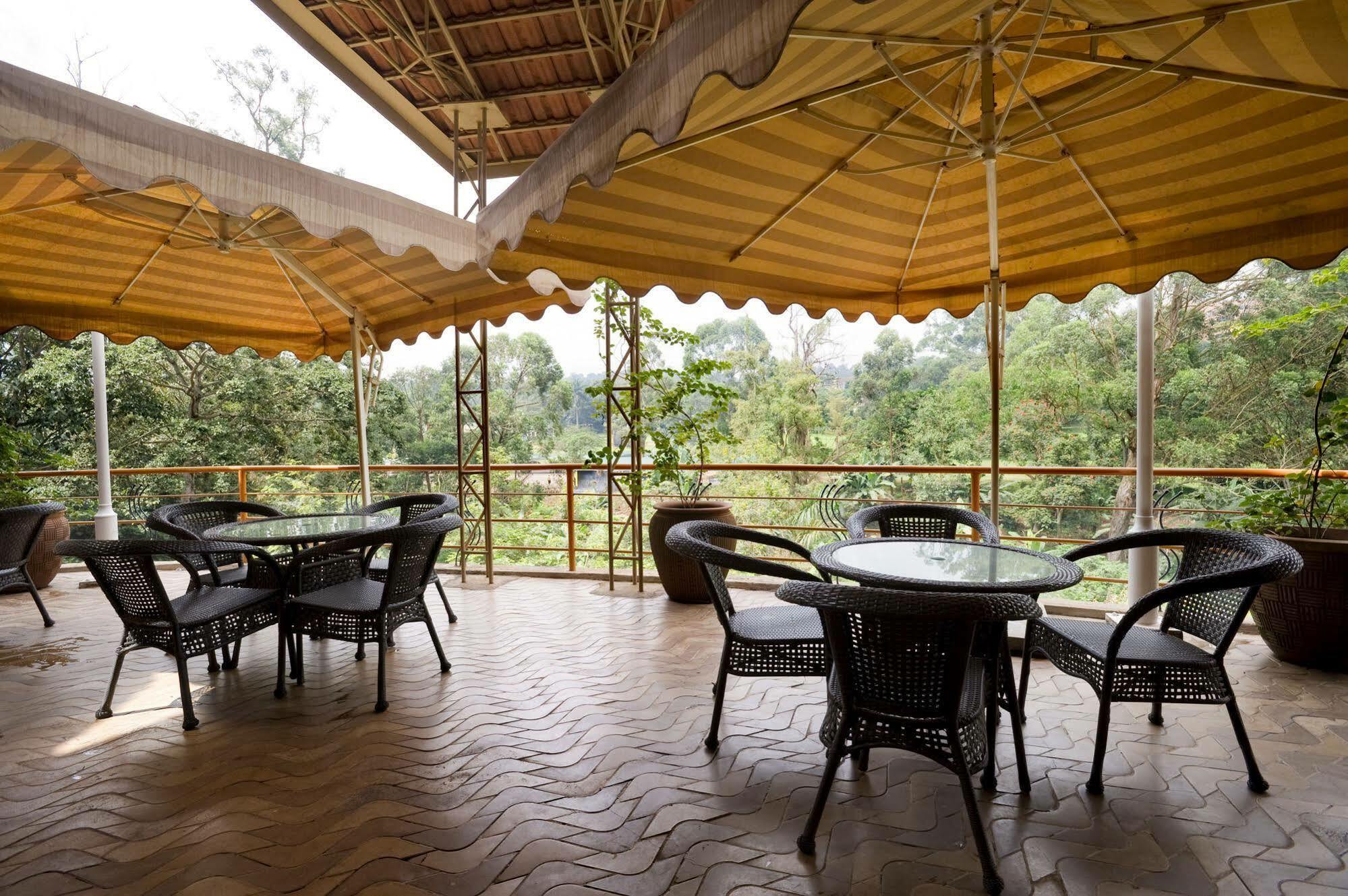 Metropole Hotel Kampala Exteriér fotografie