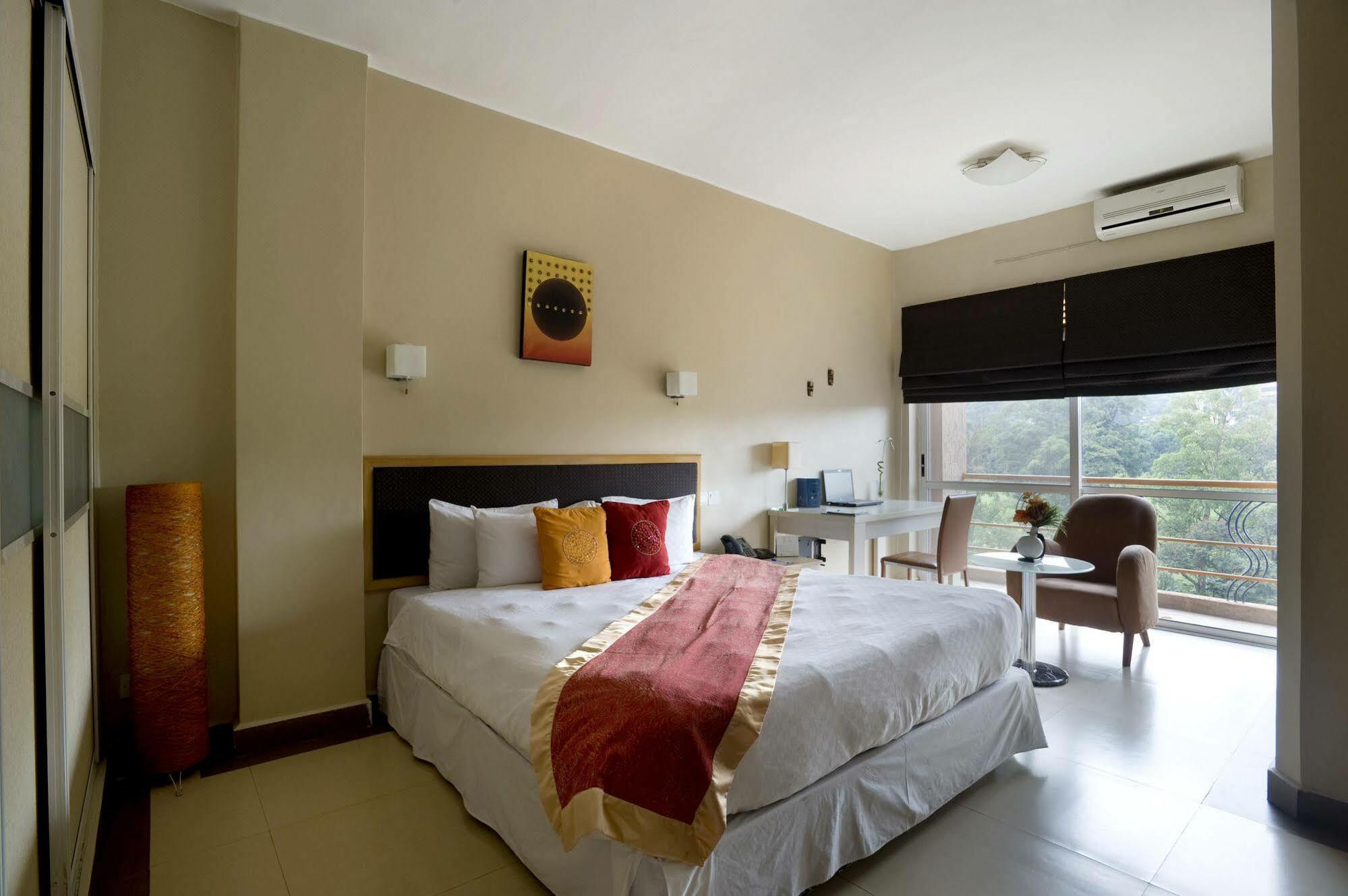 Metropole Hotel Kampala Exteriér fotografie